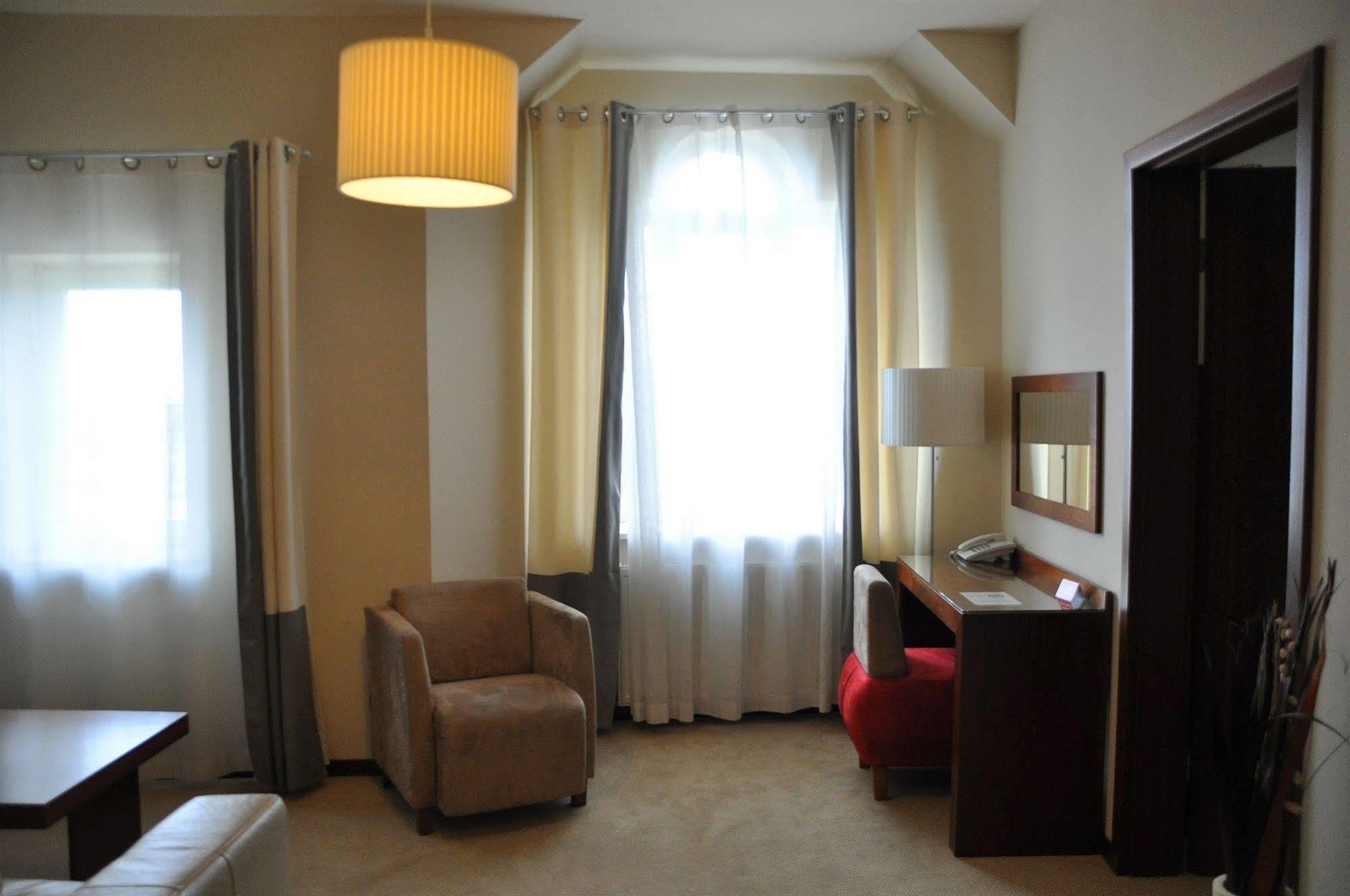 Hotel Atrium Elblag Exterior photo